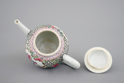 A Chinese famille rose Yongzheng teapot, 1722-1735