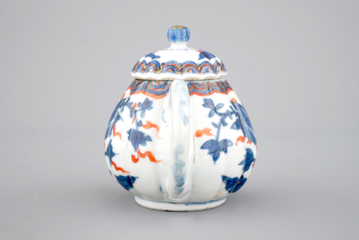 A Chinese imari and gilt teapot, Kangxi, ca. 1700