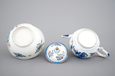 Een deel van een theeservies in Chinees famille rose porselein, 18e eeuw