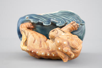 Een Chinees biscuit porseleinen figuur van een kylin, Qianlong, 18e eeuw