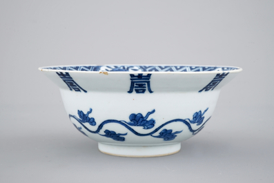 Un bol en porcelaine de Chine bleu et blanc, Kangxi, ca. 1700
