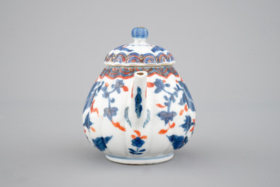 A Chinese imari and gilt teapot, Kangxi, ca. 1700