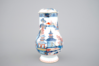 A Chinese export porcelain Imari jug with cover, 18th C.