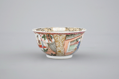 Une tasse et soucoupe en porcelaine de Chine famille rose, &eacute;poque Yongzheng, 1722-1735
