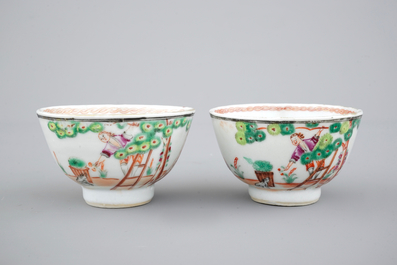 A pair of Chinese famile rose export porcelaine cup and saucers with cherry pickers, 18th C.