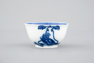 Un sorbet et soucoupe en porcelaine de Chine pour l'export: "Le perroquet sur une branche", Qianlong, ca. 1740