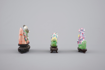 Trois repose-pinceaux en porcelaine de Chine, 18&egrave;me