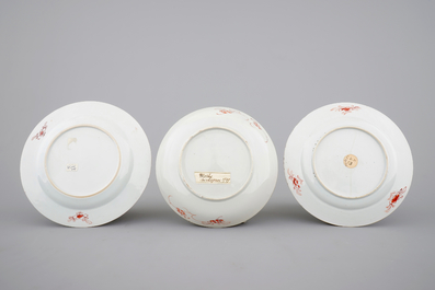 Een set van 6 Chinese famille rose borden, o.a. een met wapendecor Lawson - Jessop, 18e eeuw