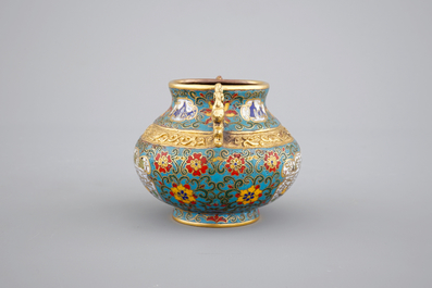 A small Chinese cloisonne incense burner, 19/20th C.
