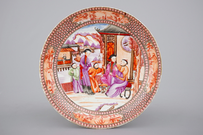Un bol et une assiette en porcelaine de Chine, d&eacute;cor aux mandarins, 18&egrave;me