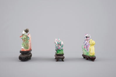 Trois repose-pinceaux en porcelaine de Chine, 18&egrave;me