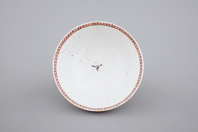 Un bol et une assiette en porcelaine de Chine, d&eacute;cor aux mandarins, 18&egrave;me