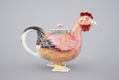Un pot &agrave; vin en forme de coq en porcelaine de Chine pour l'export, 18&egrave;me