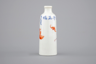 A Chinese porcelain snuff bottle with bats along a vase, 19th C.