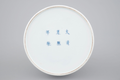 A Chinese white monochrome Dehua blanc de Chine mallet-shaped vase, Kangxi mark, 18/19th C.