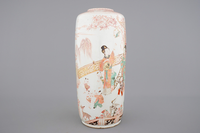 A large Chinese porcelaine famille verte, iron red and gilt rouleau vase, Kangxi, ca. 1720