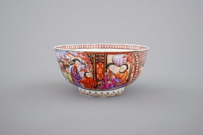 Un bol et une assiette en porcelaine de Chine, d&eacute;cor aux mandarins, 18&egrave;me