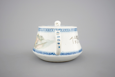 A Chinese Qianjiang porcelain teapot with cover, ca. 1900