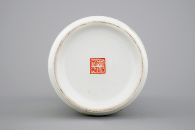 A fine Chinese porcelain rouleau vase, 20th C