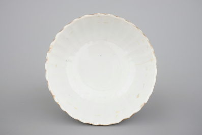 A small Chinese famille rose porcelain erotic subject bowl, 19th C.