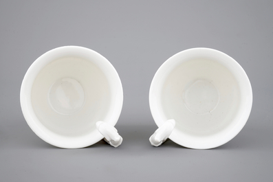 A pair of Chinese blanc de Chine porcelain cups, 19/20th C.