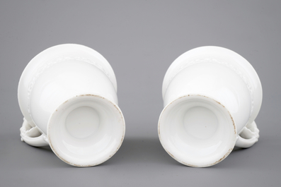 A pair of Chinese blanc de Chine porcelain cups, 19/20th C.