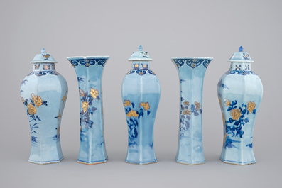 A Chinese porcelain five-piece lavender garniture , Qianlong, 18th C