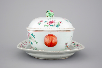 A Chinese famille rose export porcelain tureen on stand, Qianlong, 18th C.