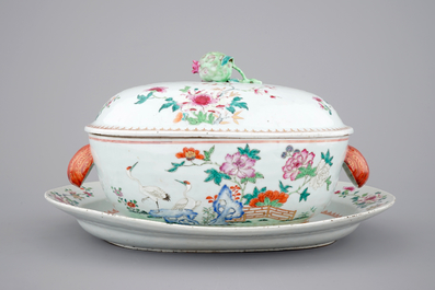 A Chinese famille rose export porcelain tureen on stand, Qianlong, 18th C.