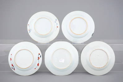 A set of five Chinese Imari porcelain plates, Kangxi and Qianlong, 18th C.