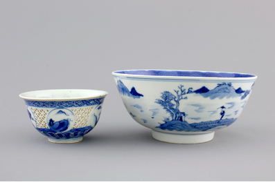 Two Chinese blue and white porcelain bowls, one open-worked, 17/18th C.