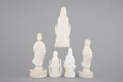 A collection of Chinese Dehua blanc de Chine figures of Guanyin, 18/19th C.