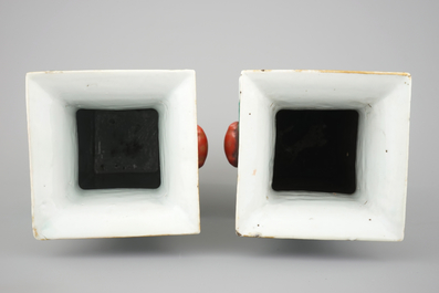 A pair of square Chinese wucai porcelain vases with warriors, 19th C.