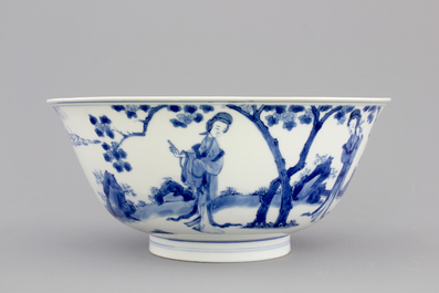 A blue and white Chinese porcelain bowl with "Long Elizas", Kangxi, ca. 1700