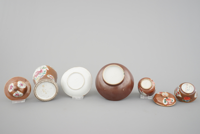 25 pieces of Chinese capuchin brown and famille rose porcelain wares, Qianlong, 18th C