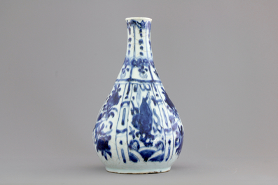 A blue and white Chinese porcelain bottle vase, Wan-Li, Ming Dynasty