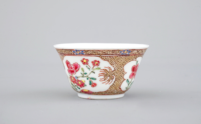 Two Chinese famille rose and gilt porcelain cups and saucers, Yongzheng, 1722-1735