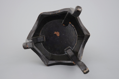 A tall Japanese gold-lacquered tortoise shell brush pot on tripod stand, Meiji, ca. 1880