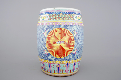 A Chinese famille rose porcelain 'Shou' garden seat, 19th C.