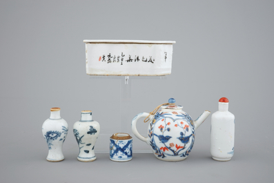 A collection of 18/19th C. Chinese porcelain: a snuff bottle, a teapot, two miniature vases