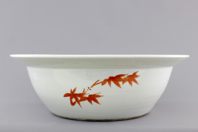 A large Chinese porcelain famille rose Peranakan Straits bowl, 19th C.