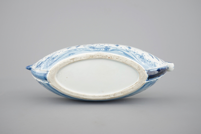 A Japanese Hirado porcelain blue and white chicken-head boat, 19th C.
