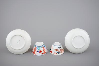Twelve Japanese porcelain cups and saucers, Imari and Kakiemon, 18th C.