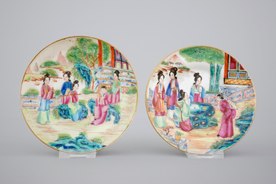 A pair of Chinese Canton famille rose cups, saucers and covers, Daoguang, 19th C.