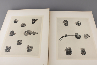 A collection of Japanese artwork plates from the Sammlung Mosl&eacute;: Japanische Kunstwerke : Waffen, Schwertzieraten, Lacke, Gewebe,&hellip;