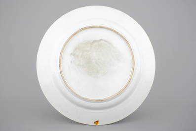 A large Chinese famille rose dish with fine flowers, Yongzheng, 1722-1735