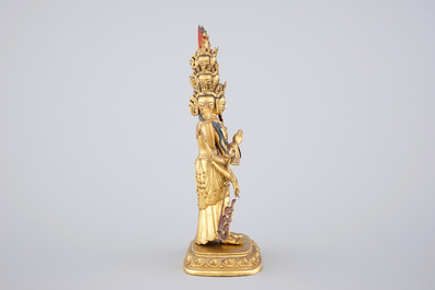 A fine Sino-Tibetan gilt bronze figure of Avalokitesvara, 17-18th C.
