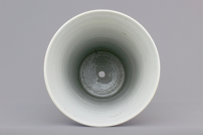 A Chinese wucai porcelain beaker vase, Transitional period, 17th C.