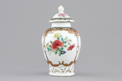 A Chinese famille rose porcelain tea caddy with cover, Yongzheng, 1722-1735
