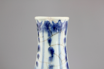 A blue and white Chinese porcelain bottle vase, Wan-Li, Ming Dynasty